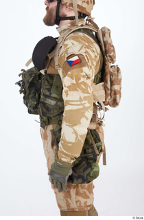 Photos Robert Watson Army Czech Paratrooper arm upper body 0001.jpg
